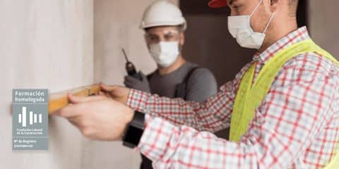 Obreros nivel inicial trabajando